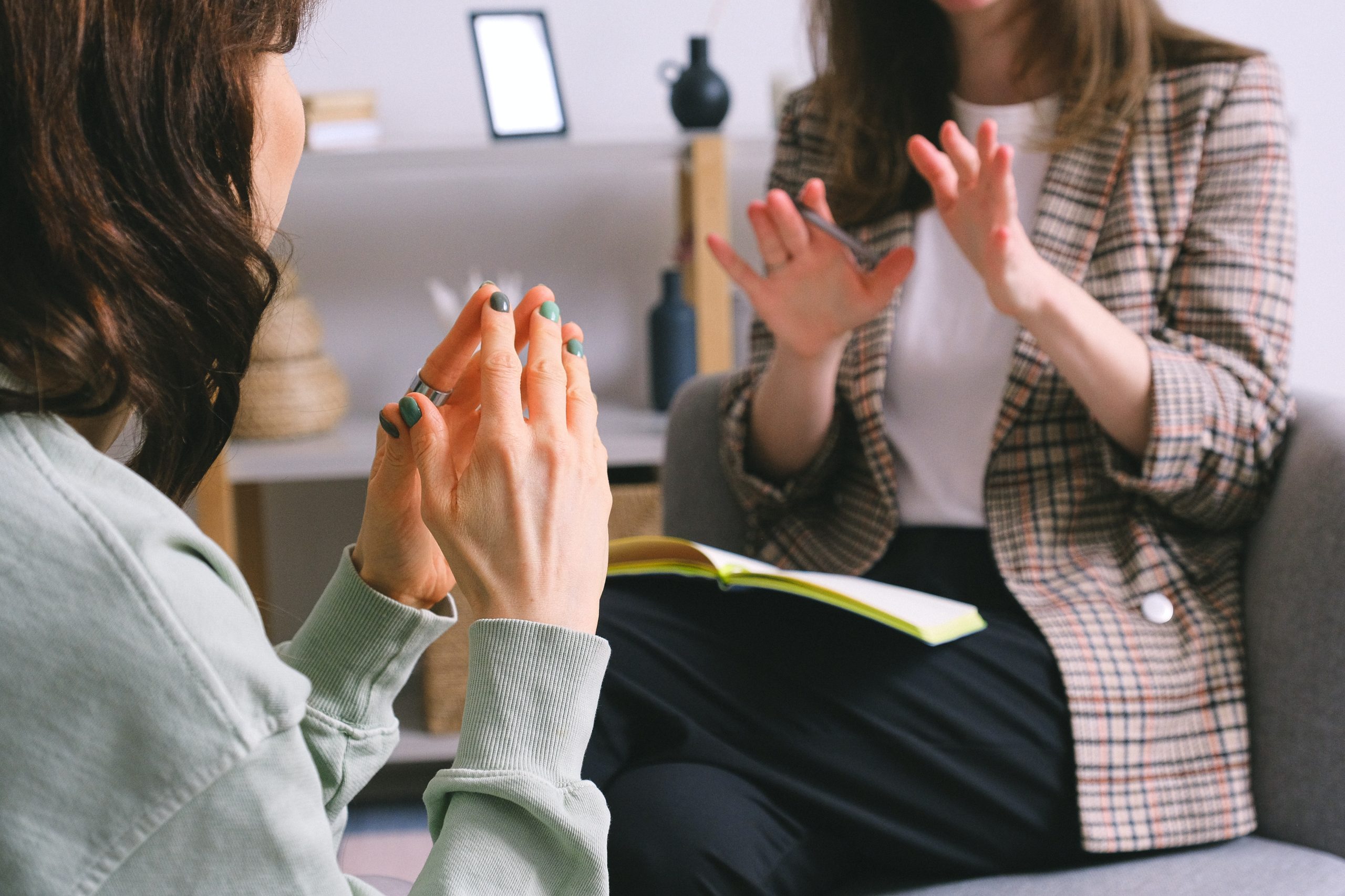 How much does it cost to replace an employee that left the job?