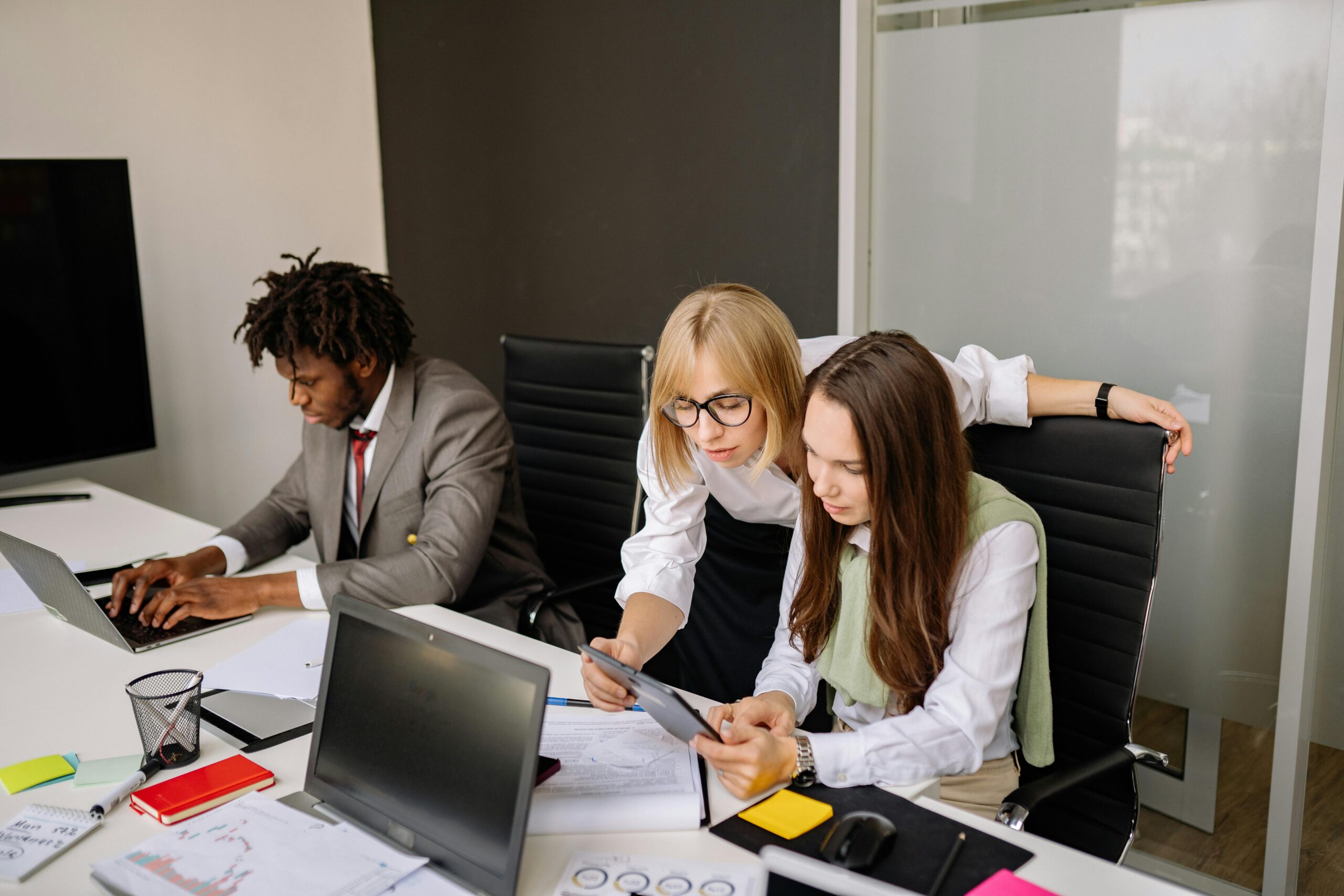 Tech Hiring Solutions: Easy Strategies to Hire and Retain Top Talent