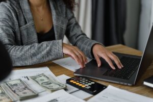 Average salary in romania