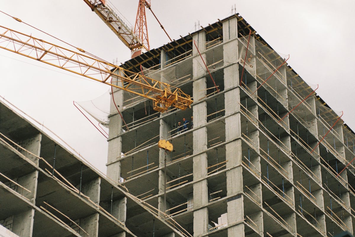Construction Jobs in Romania Are Booming in May 2026: What Is Driving It and What It Pays