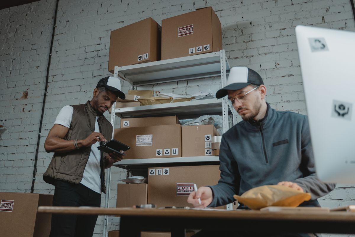 Transport and Courier Jobs in Romania 2026: Why 5,735 Vacancies Are Just the Beginning